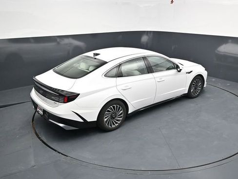 Used 2025 Hyundai Sonata SEL FWD image 50