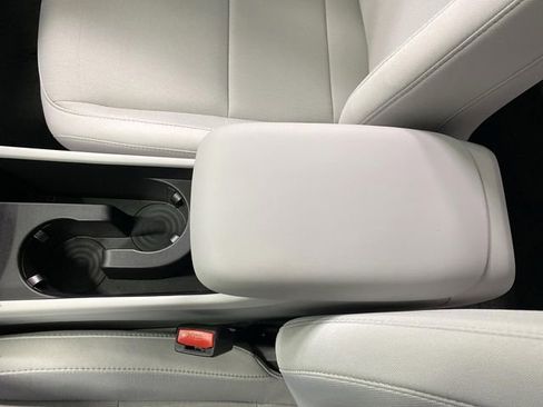 New 2026 Hyundai Kona SE image 18