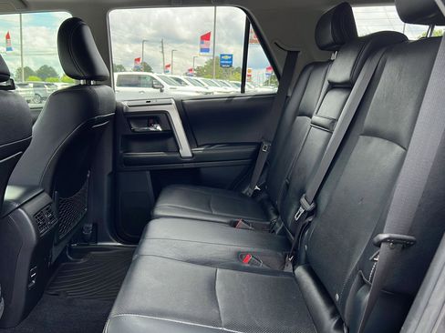 Used 2015 Toyota 4Runner Limited AWD/4WD image 14