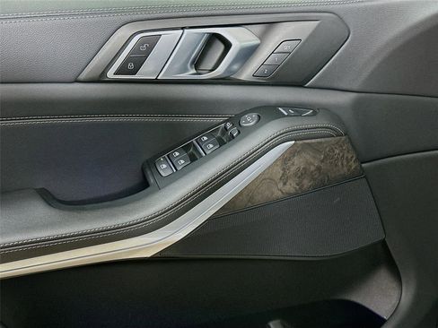 Certified 2023 BMW X5 xDrive40i w/ Premium Package image 18