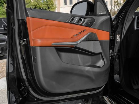 Used 2022 BMW X5 M50i w/ Executive Package image 46