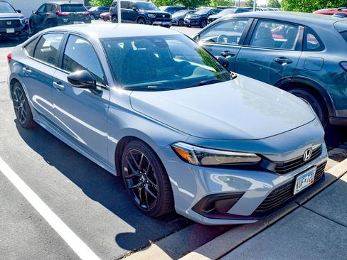 Used 2023 Honda Civic Sport image 15