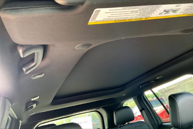 New 2026 Jeep Grand Cherokee Limited AWD/4WD image 30
