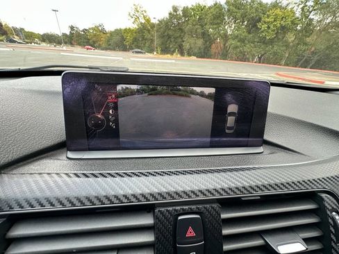 Used 2015 BMW 320i Sedan image 20