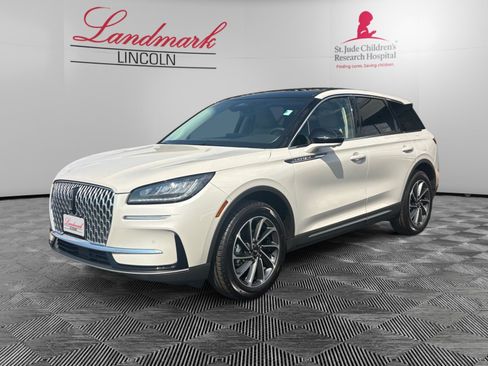 Certified 2023 Lincoln Corsair AWD w/ Equipment Group 101A image 1