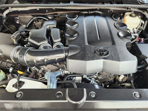 Used 2025 Chevrolet Traverse High Country FWD image 31