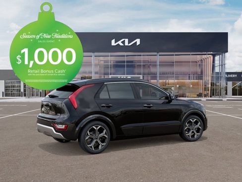 New 2025 Kia Niro SX Touring image 6