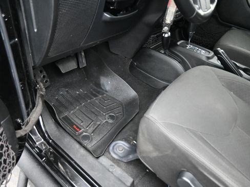 Used 2016 Jeep Wrangler Unlimited Sport w/ Quick Order Package 24S image 12