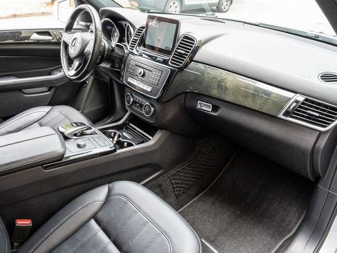 Used 2019 Mercedes-Benz GLE 400 4MATIC w/ Premium 1 Package image 23