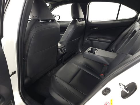 Used 2019 Lexus UX 250h image 29