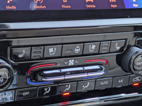 New 2025 Jeep Grand Cherokee Limited image 26