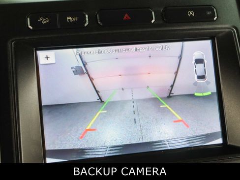 Used 2019 Ford Expedition XLT w/ Equipment Group 201A AWD/4WD image 19