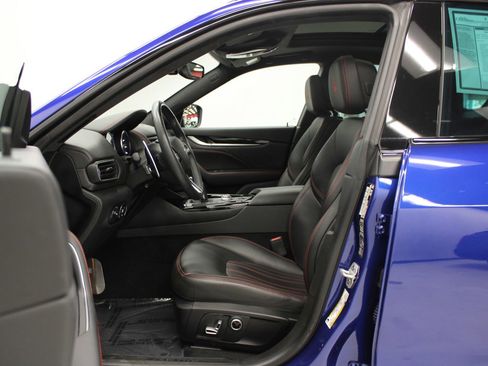 Used 2022 Maserati Levante GT image 14