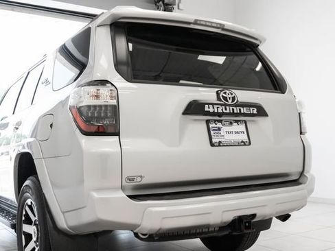 Used 2024 Toyota 4Runner TRD Off-Road Premium image 10