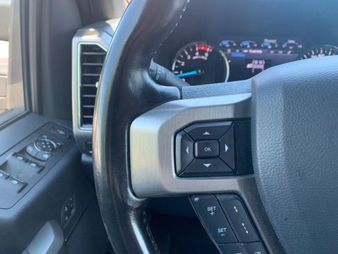Used 2022 Ford F350 Platinum w/ Tremor Off-Road Package AWD/4WD image 4