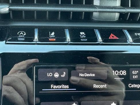 Certified 2024 Jeep Grand Cherokee L Laredo w/ Luxury Tech Group I AWD/4WD image 37