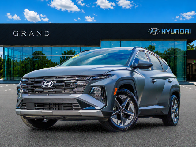 Certified 2025 Hyundai Tucson SEL FWD image 2
