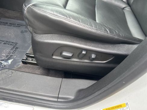 Used 2023 Cadillac XT4 Luxury w/ Cold Weather Package image 24