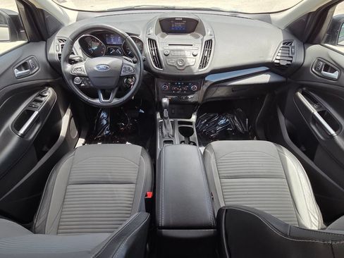 Used 2017 Ford Escape SE w/ SE Sport Appearance Package AWD/4WD image 25
