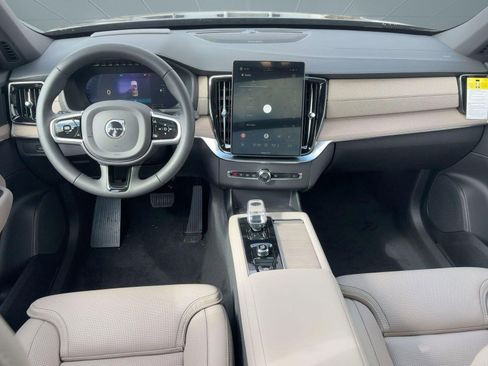 New 2026 Volvo XC90 T8 Ultra w/ Protection Package AWD/4WD image 15