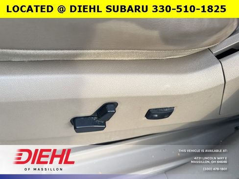 Used 2012 Chrysler Town & Country Limited w/ Luxury Group image 14