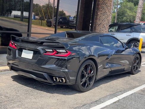 Used 2022 Chevrolet Corvette Stingray Premium Conv w/ Z51 Performance Package RWD image 22