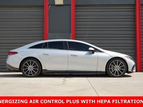 Used 2022 Mercedes-Benz EQS 450+ Sedan image 4