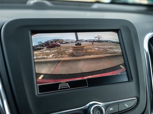 Used 2023 Chevrolet Equinox LT image 23