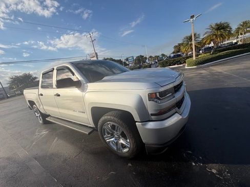 Used 2018 Chevrolet Silverado 1500 Custom w/ Custom Convenience Package image 1