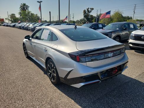Used 2025 Hyundai Sonata SEL FWD image 4