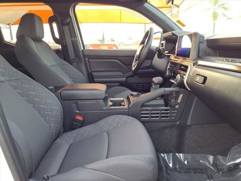 Used 2025 Toyota Tacoma SR5 image 22