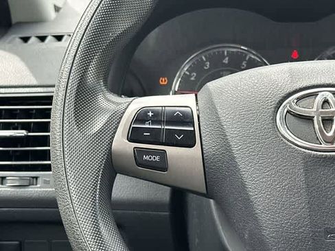 Used 2012 Toyota Corolla S image 8