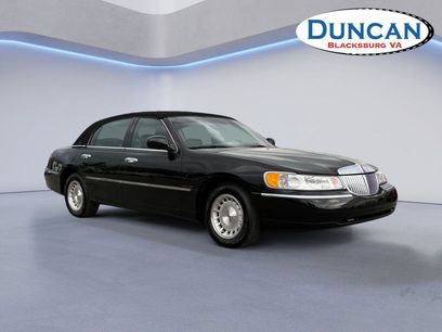 Used 1998 Lincoln Town Car Executive