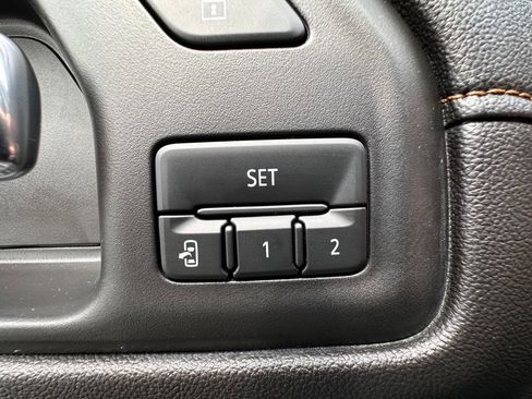 Certified 2021 GMC Sierra 1500 AT4 w/ AT4 Value Package AWD/4WD image 25