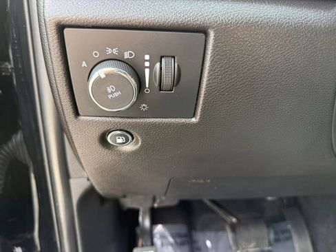 Used 2021 Jeep Grand Cherokee Limited image 24