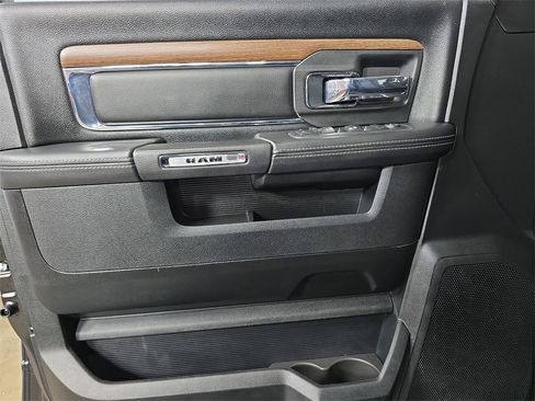 Used 2017 RAM 1500 Laramie w/ Convenience Group image 22