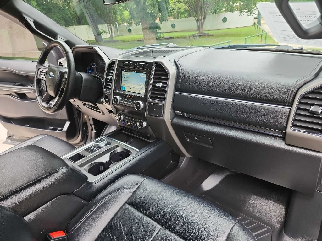 Used 2019 Ford Expedition XLT w/ Equipment Group 202A RWD image 41