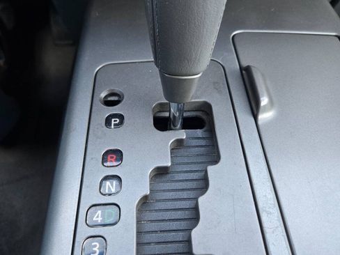 Used 2006 Nissan Titan SE AWD/4WD image 22