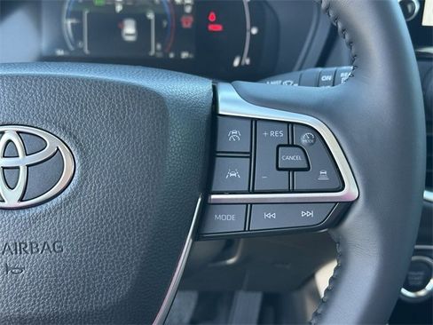 New 2026 Toyota Grand Highlander XLE image 13