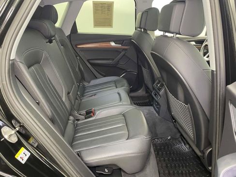 Used 2023 Audi Q5 2.0T Premium w/ Convenience Package AWD/4WD image 22