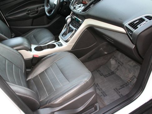 Used 2013 Ford C-MAX Energi SEL image 16