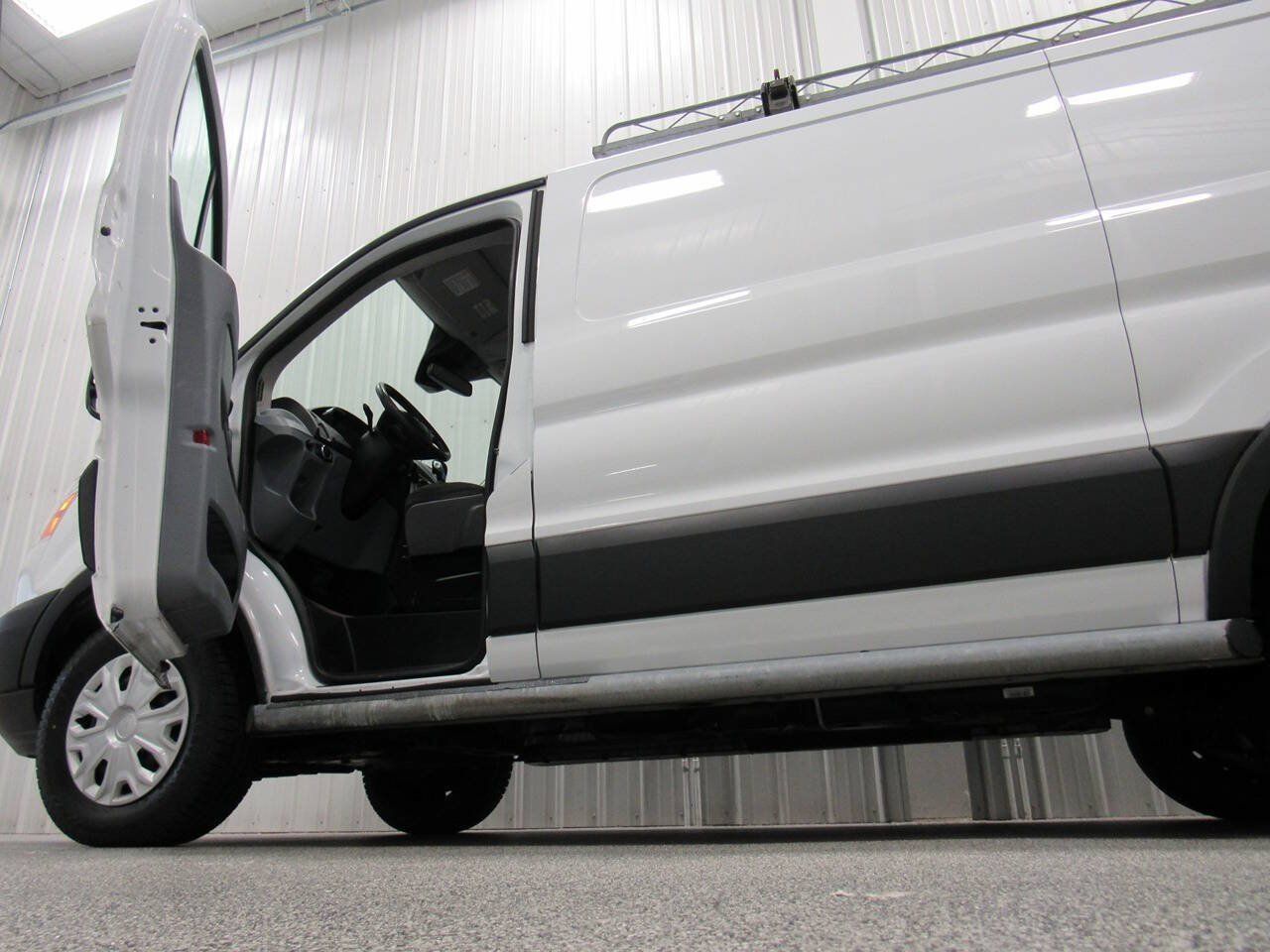 Used 2019 Ford Transit 250 130 Low Roof w/ Exterior Upgrade Package RWD image 23