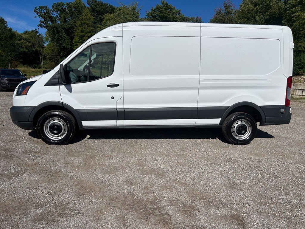 Used 2018 Ford Transit 250 148 Medium Roof RWD image 3
