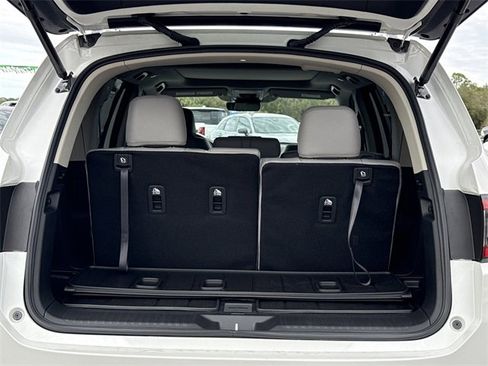 New 2025 Honda Pilot Touring image 20