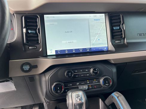 Used 2022 Ford Bronco Wildtrak AWD/4WD image 29