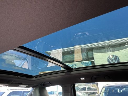 New 2026 Volkswagen Atlas Cross Sport SEL Premium R-Line image 9