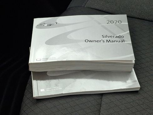 Used 2020 Chevrolet Silverado 1500 LT w/ Convenience Package image 27