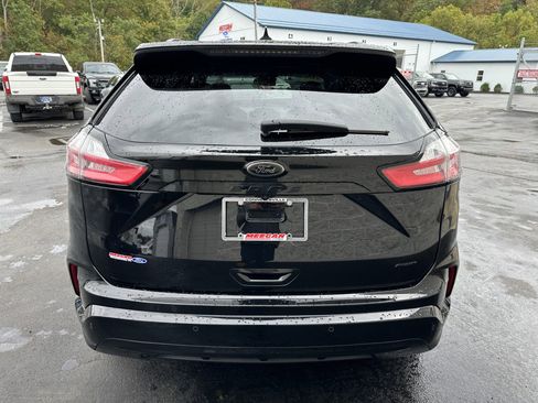 Certified 2022 Ford Edge SE w/ Black Appearance Package image 7