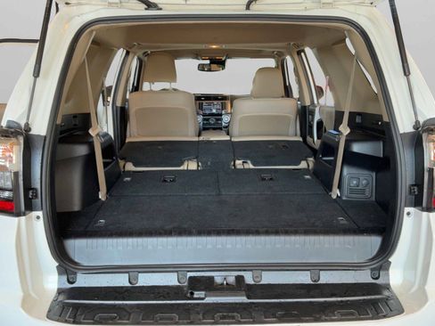 Used 2021 Toyota 4Runner SR5 Premium w/ Moonroof Package RWD image 37