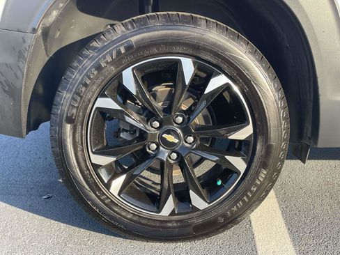 Used 2023 Chevrolet TrailBlazer LT AWD/4WD image 9